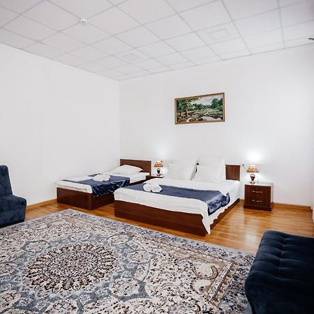 Karakalpak Palace Hotel นูกุส ภายนอก รูปภาพ