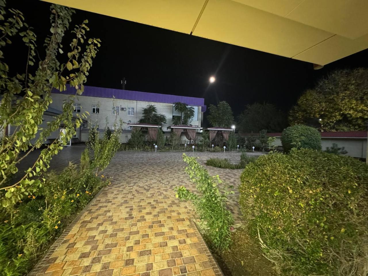 Karakalpak Palace Hotel นูกุส ภายนอก รูปภาพ