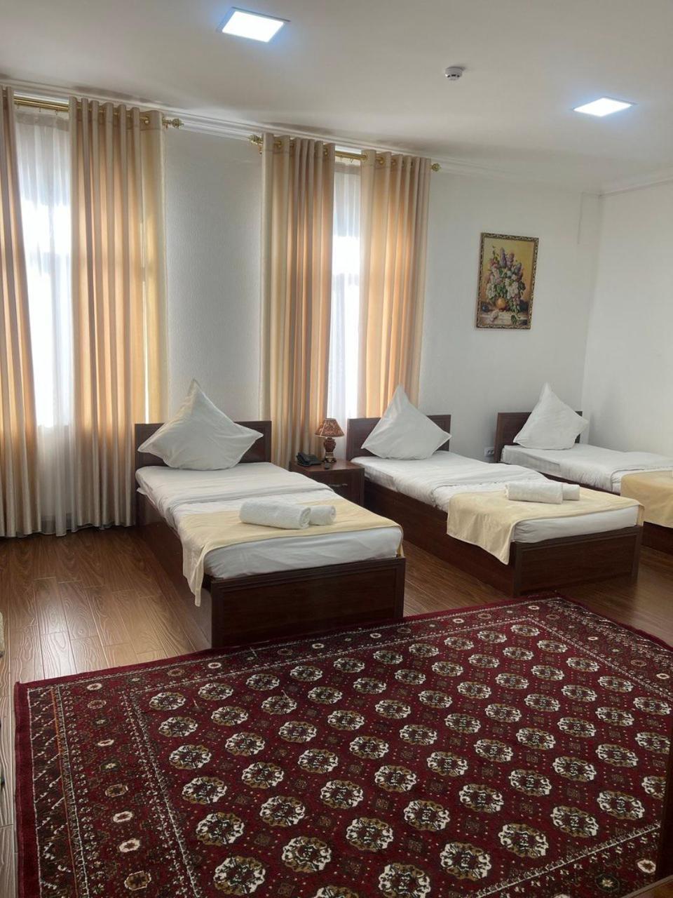 Karakalpak Palace Hotel นูกุส ภายนอก รูปภาพ