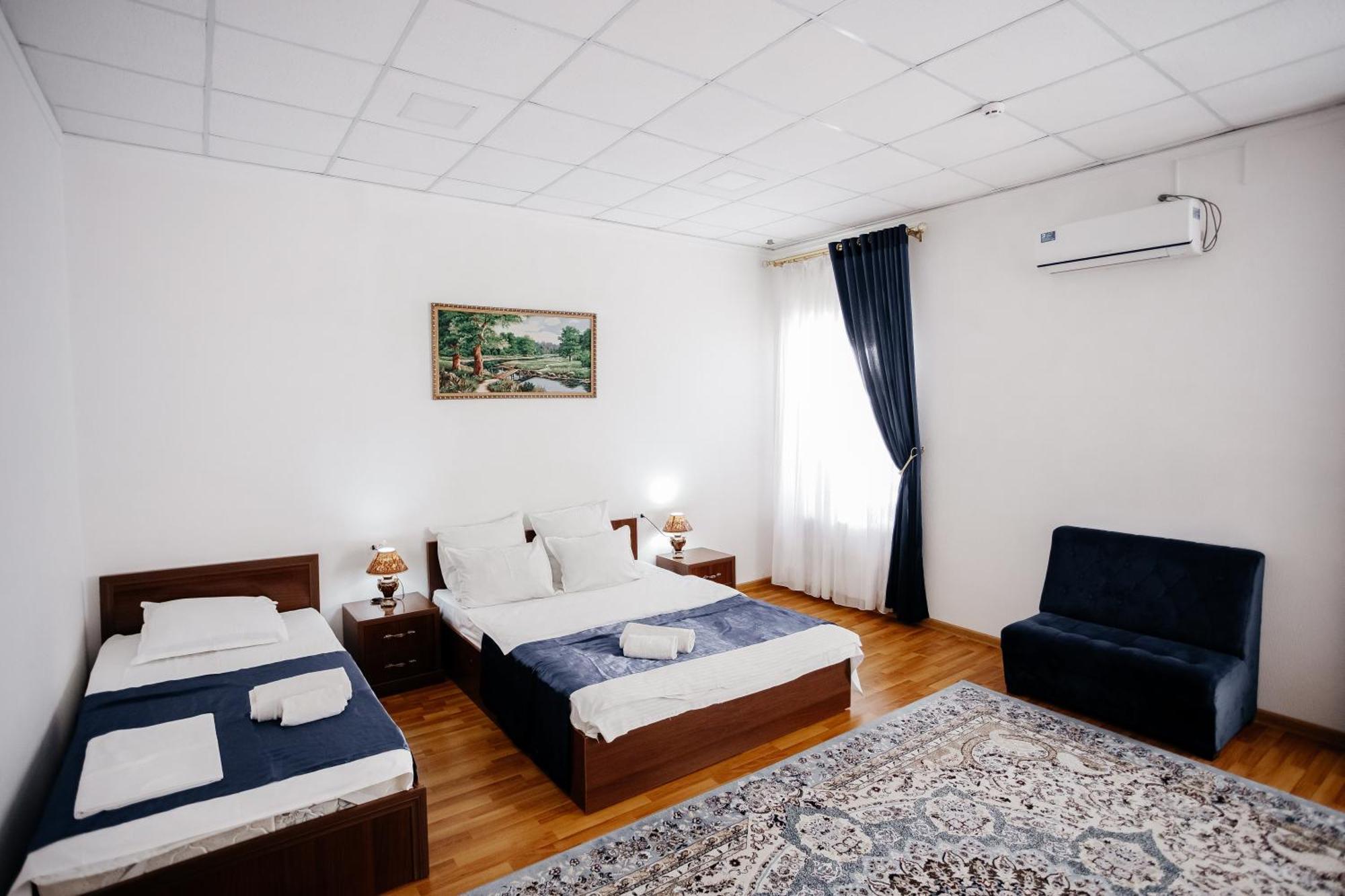 Karakalpak Palace Hotel นูกุส ภายนอก รูปภาพ